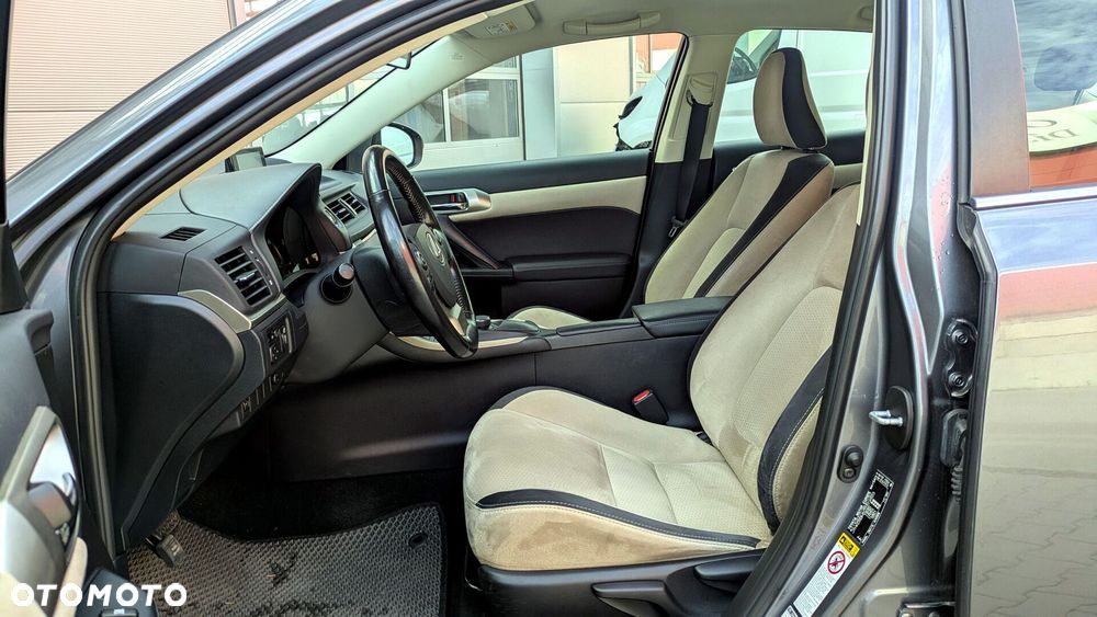 Lexus CT 200h Elegance EU6 - 11