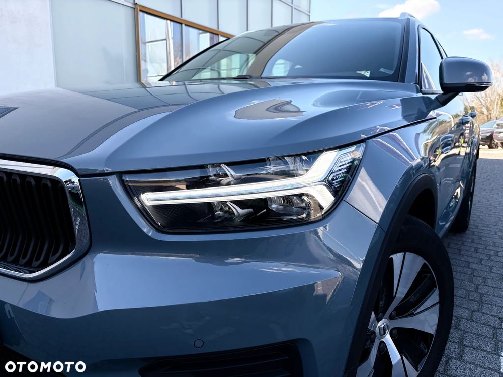 Volvo XC 40 T3 Momentum Pro - 3