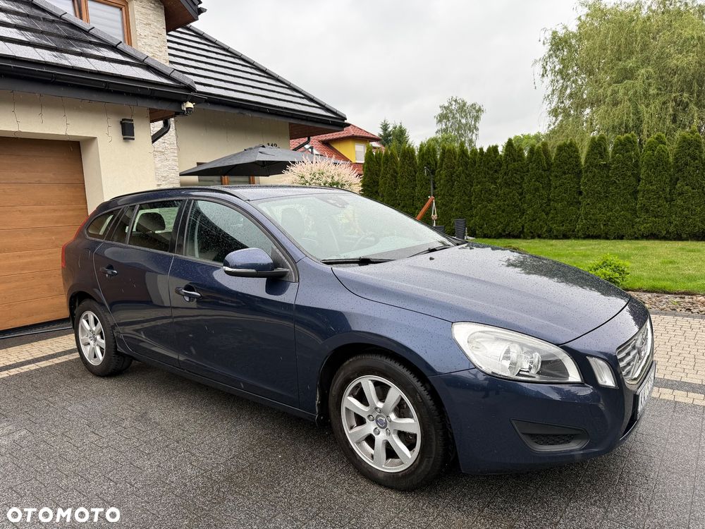 Volvo V60 T3 Edition - 8