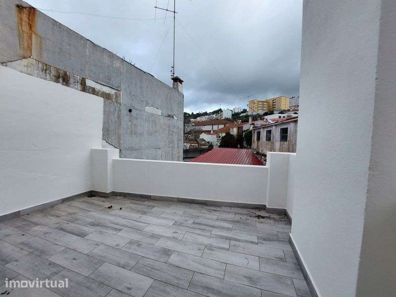 Apartamento T4 dúplex Novo a estrear em Portalegre - Grande imagem: 5/8