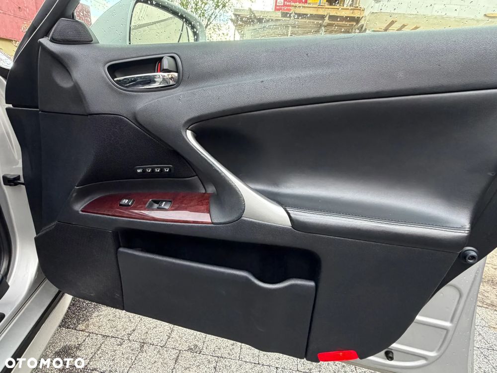 Lexus IS 250 Prestige - 21