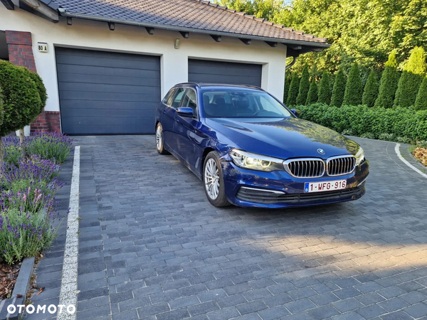BMW Seria 5 520d Luxury Line