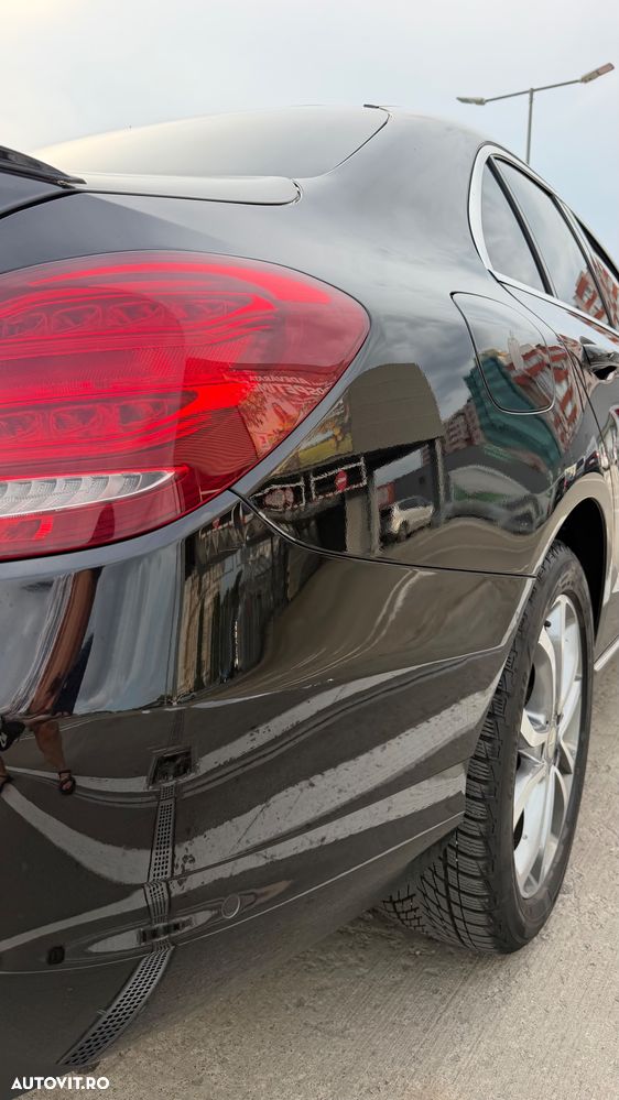 Mercedes-Benz C - 25