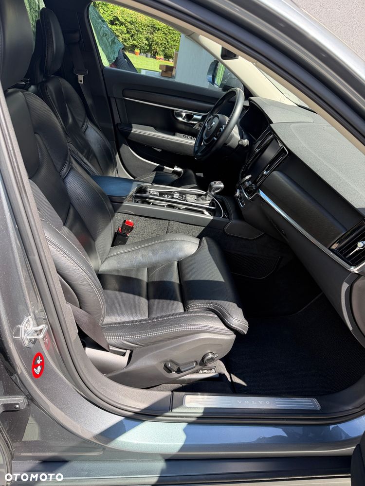 Volvo V90 D5 AWD Momentum - 13