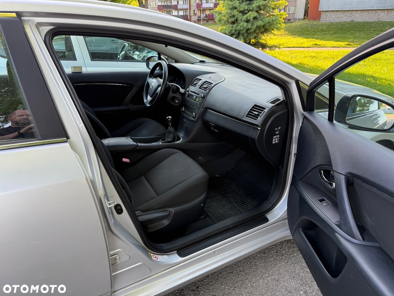 Toyota Avensis 1.8 Luna - 4