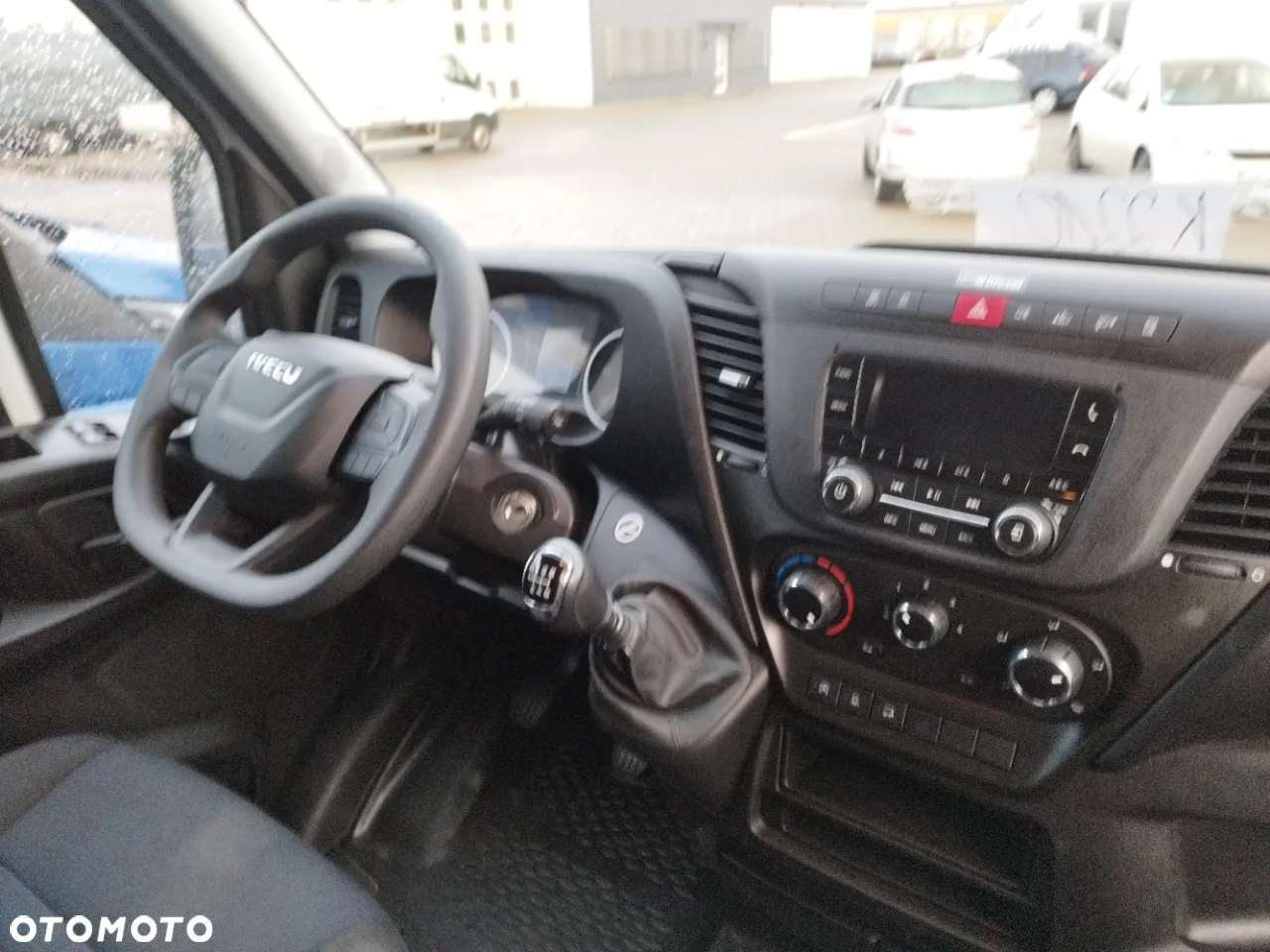 Iveco 35C16 Kontener z Windą - 6