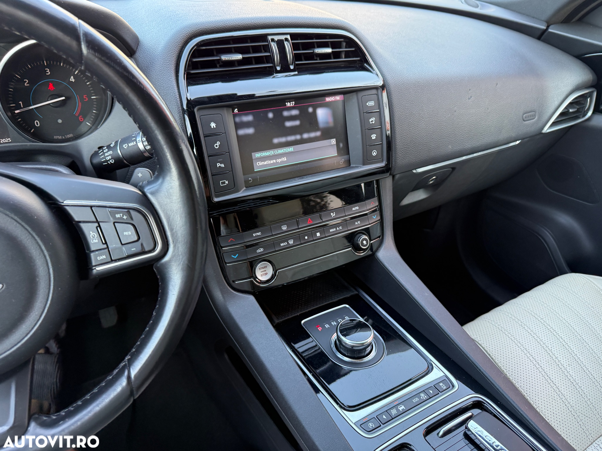 Jaguar F-Pace 20d AWD Aut. Prestige - 21