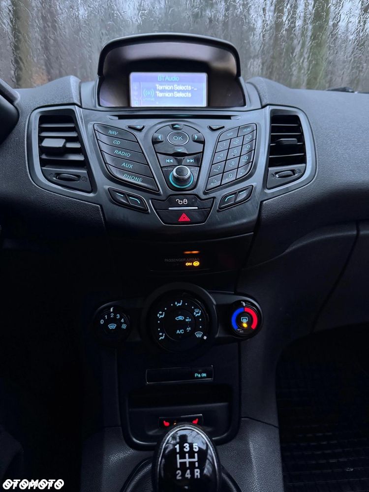 Ford Fiesta ver-1-5-tdci-sync-edition - 13