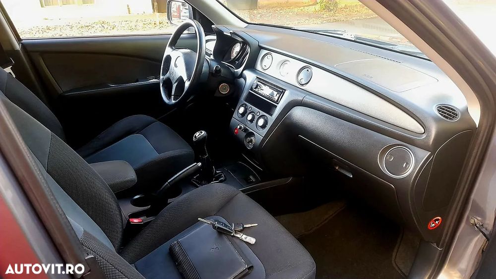 Mitsubishi Outlander - 3