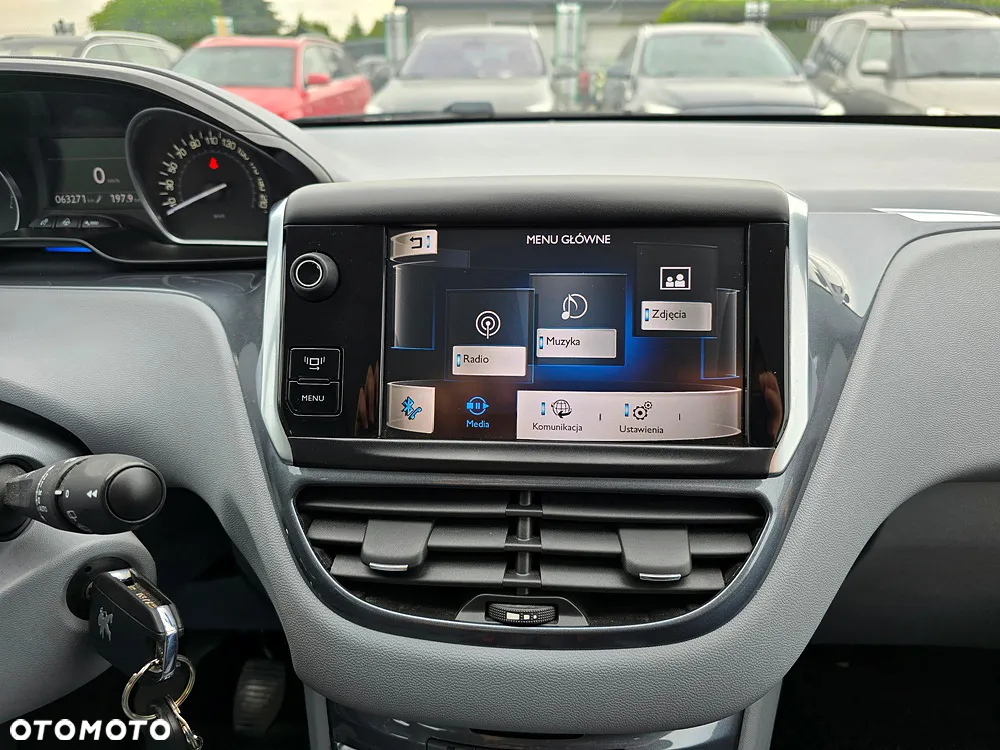 Peugeot 208 120 VTI Allure - 29