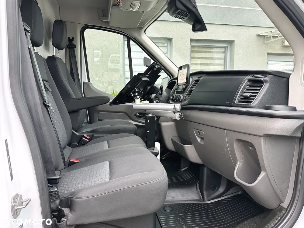 Ford Transit - 21