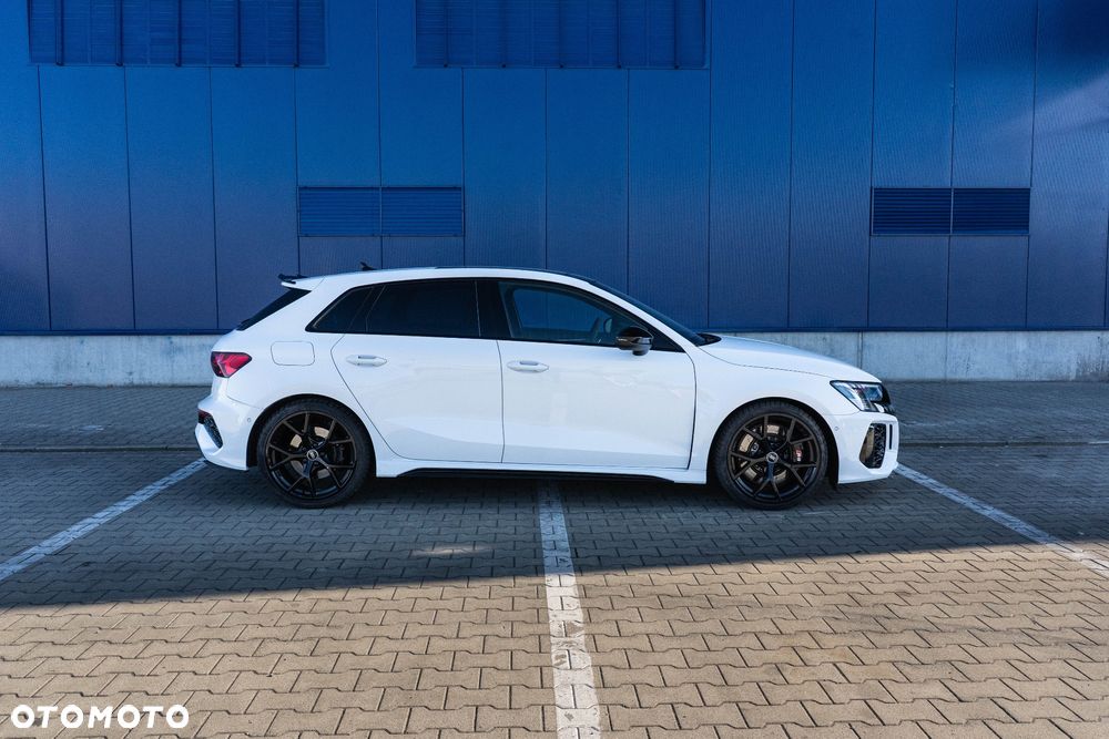 Audi RS3 Sportback - 18
