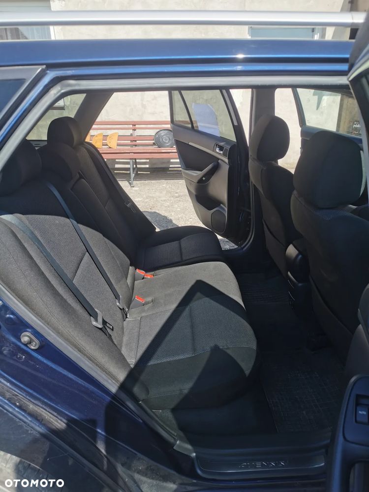 Toyota Avensis 2.0 D-4D Combi - 8