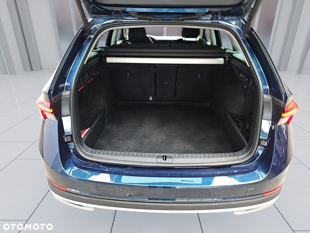 Skoda Octavia 2.0 TDI 4x4 Scout DSG - 16