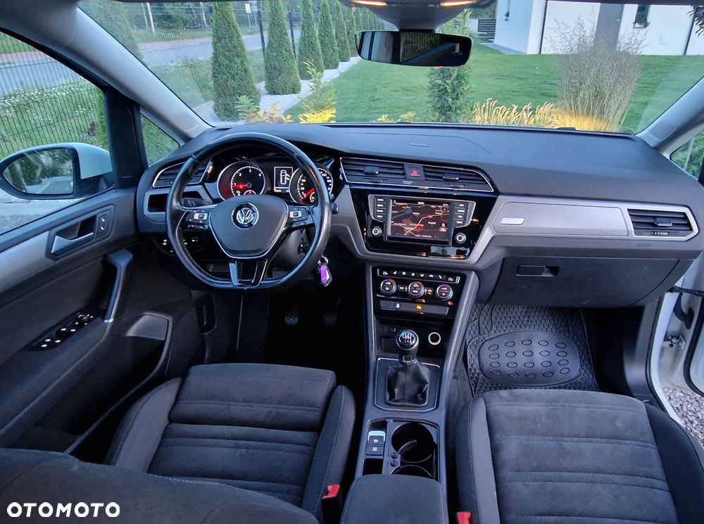Volkswagen Touran 1.6 TDI SCR (BlueMotion Technology) Comfortline - 12
