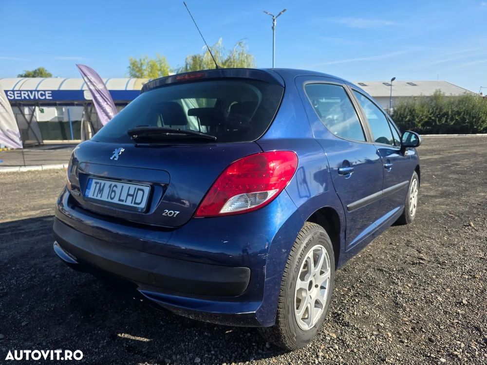 Peugeot 207 - 6