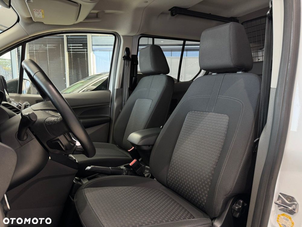Ford Transit Connect - 10