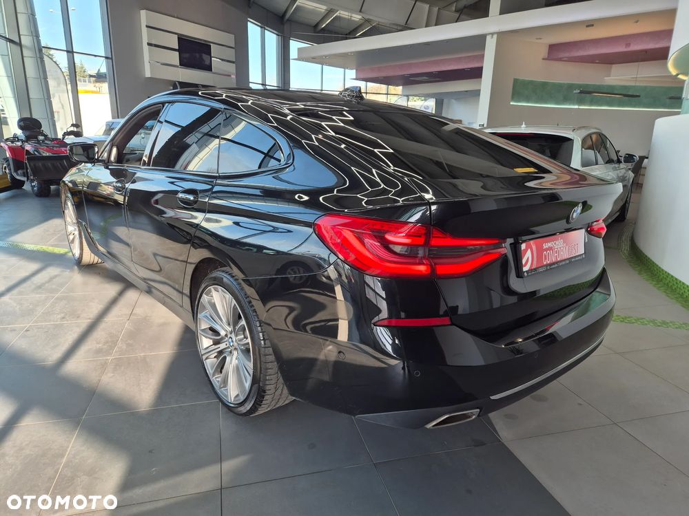 BMW 6GT - 11