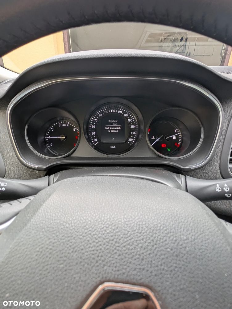 Renault Megane 1.6 SCe Zen - 12