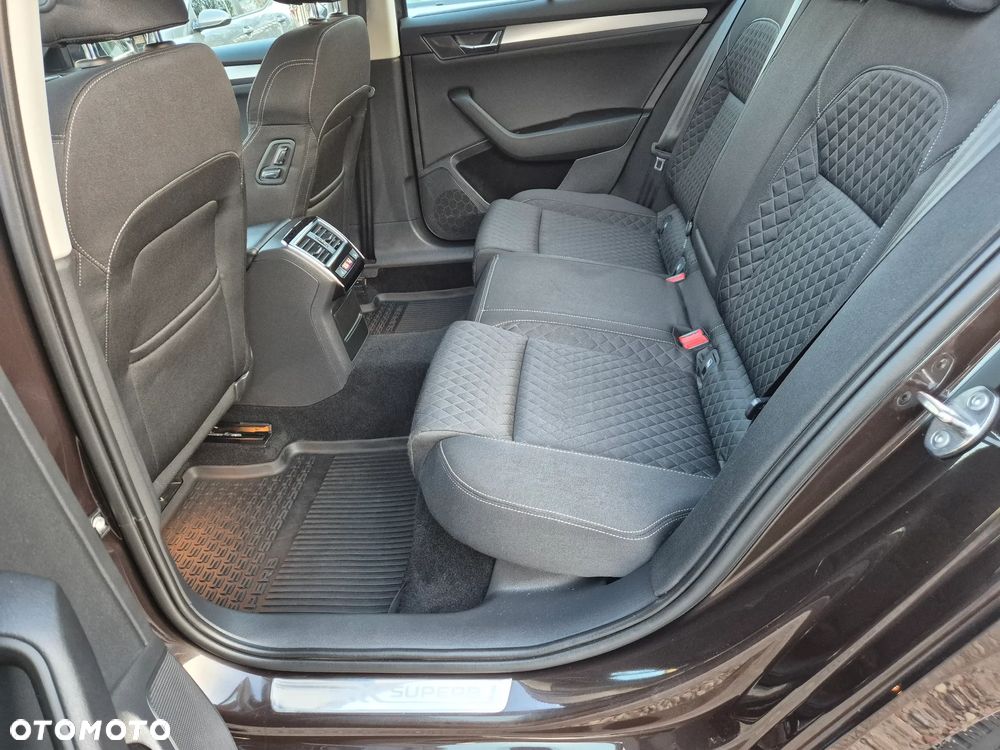 Skoda Superb 1.5 TSI ACT Style DSG - 16