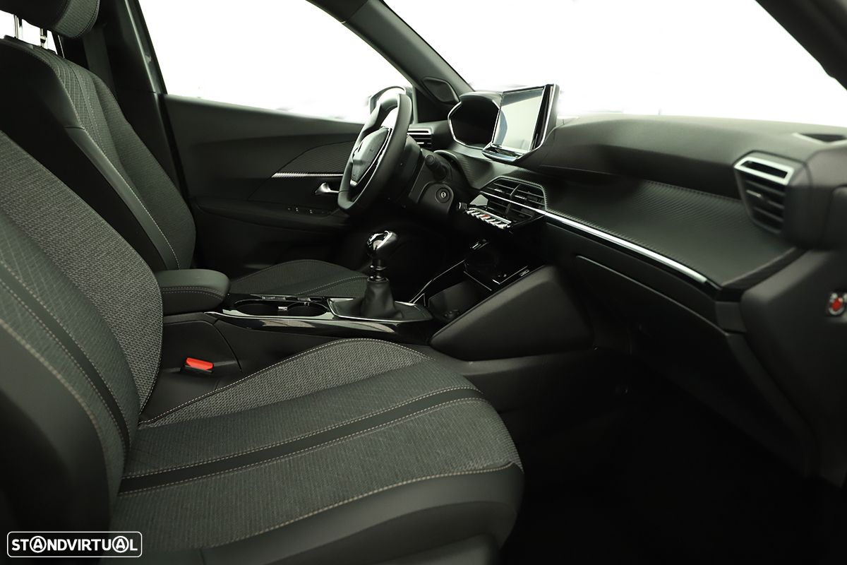 Peugeot 2008 1.2 PureTech Allure - 22