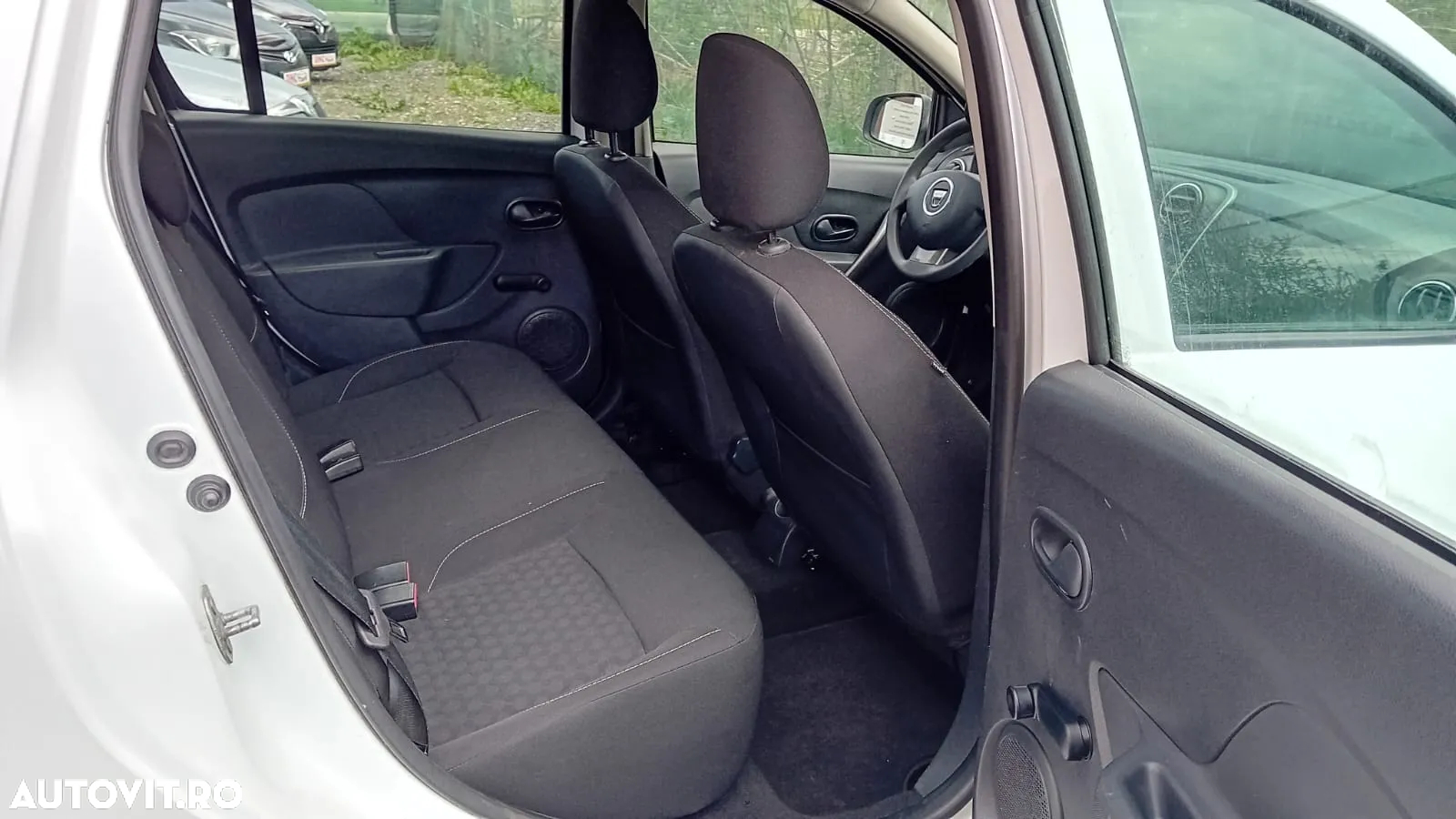 Dacia Logan MCV 1.2 16V 75 Laureate - 8