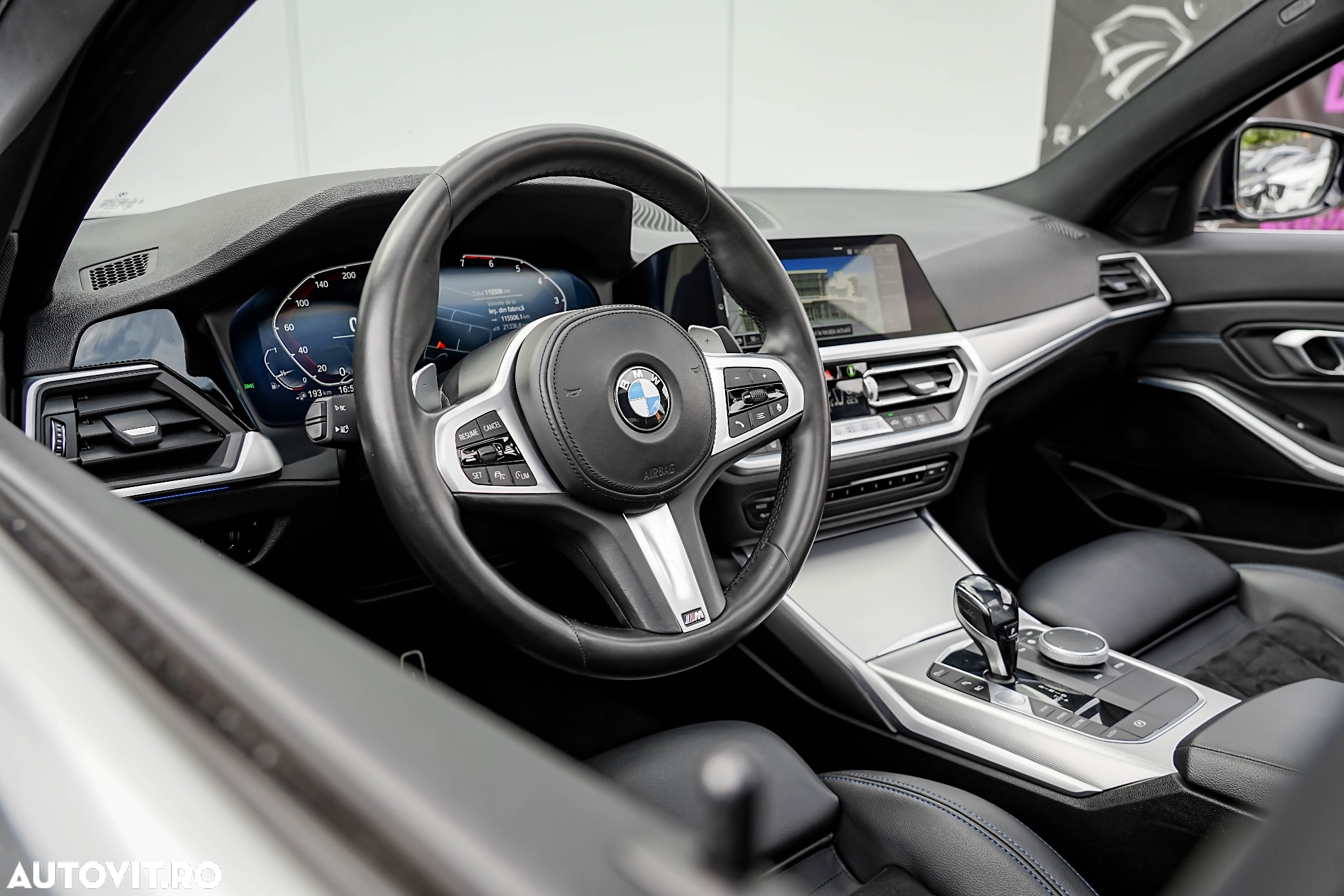 BMW Seria 3 330e Aut. M Sport - 27