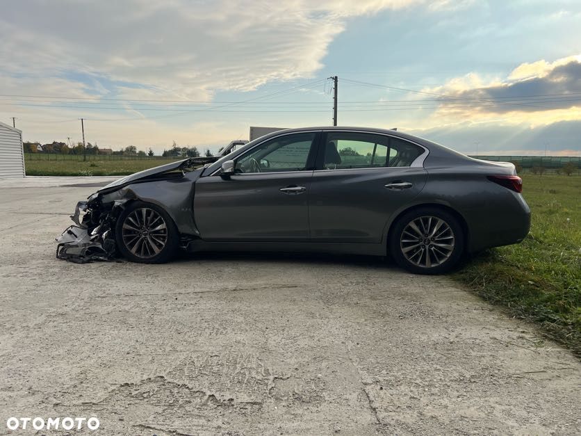 Infiniti Q50 2017 photo 4