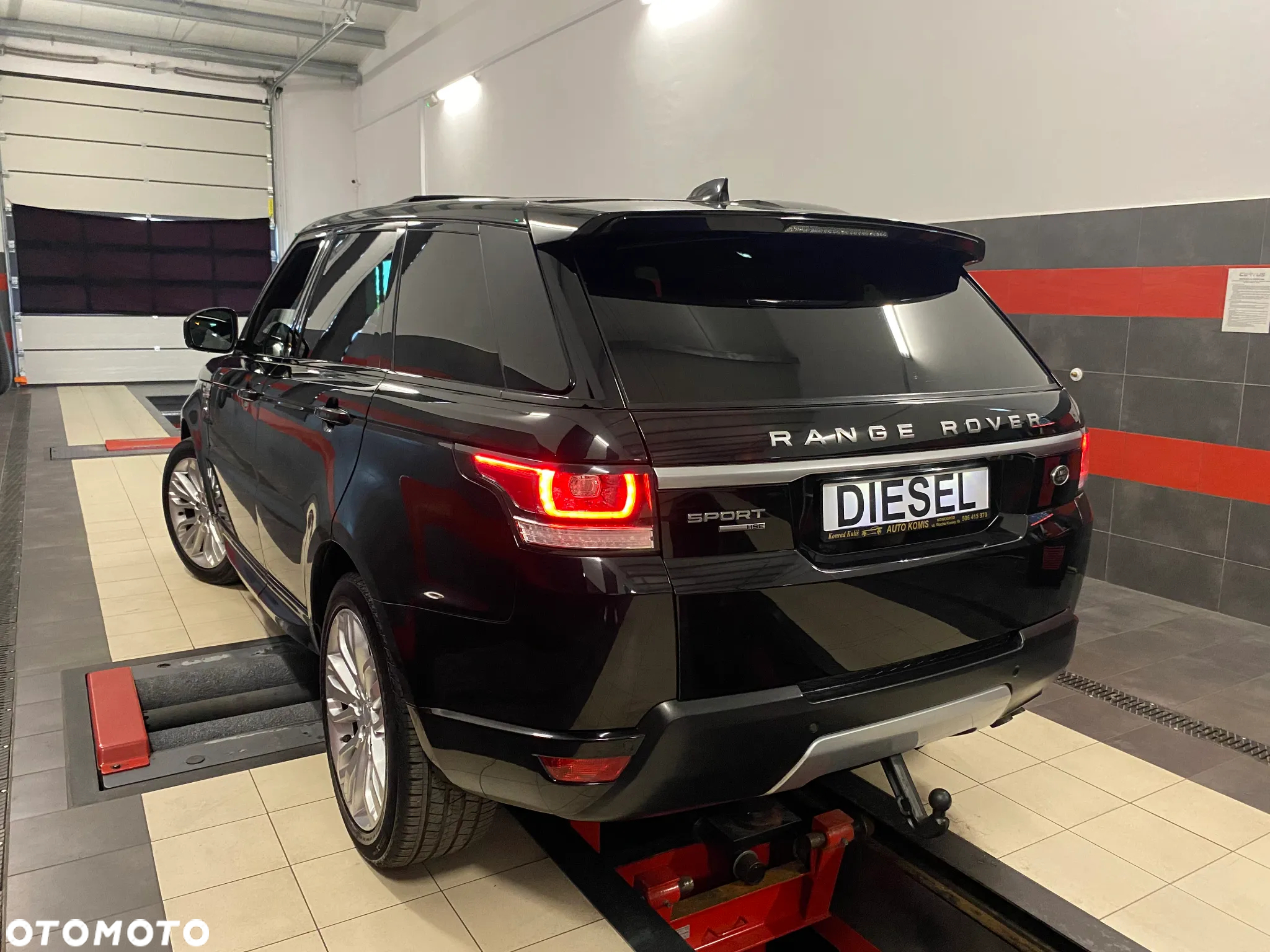 Land Rover Range Rover Sport S 2.0 SD4 SE - 11