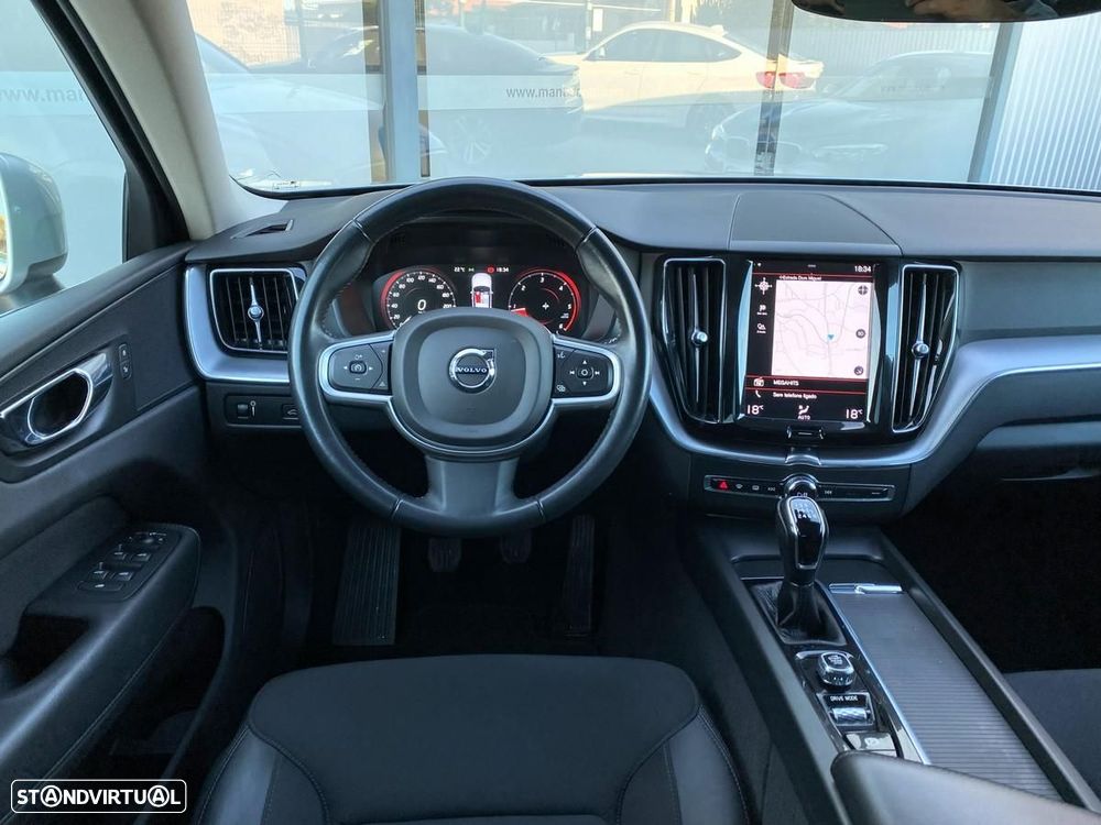 Volvo XC 60 2.0 D4 Momentum Plus - 4