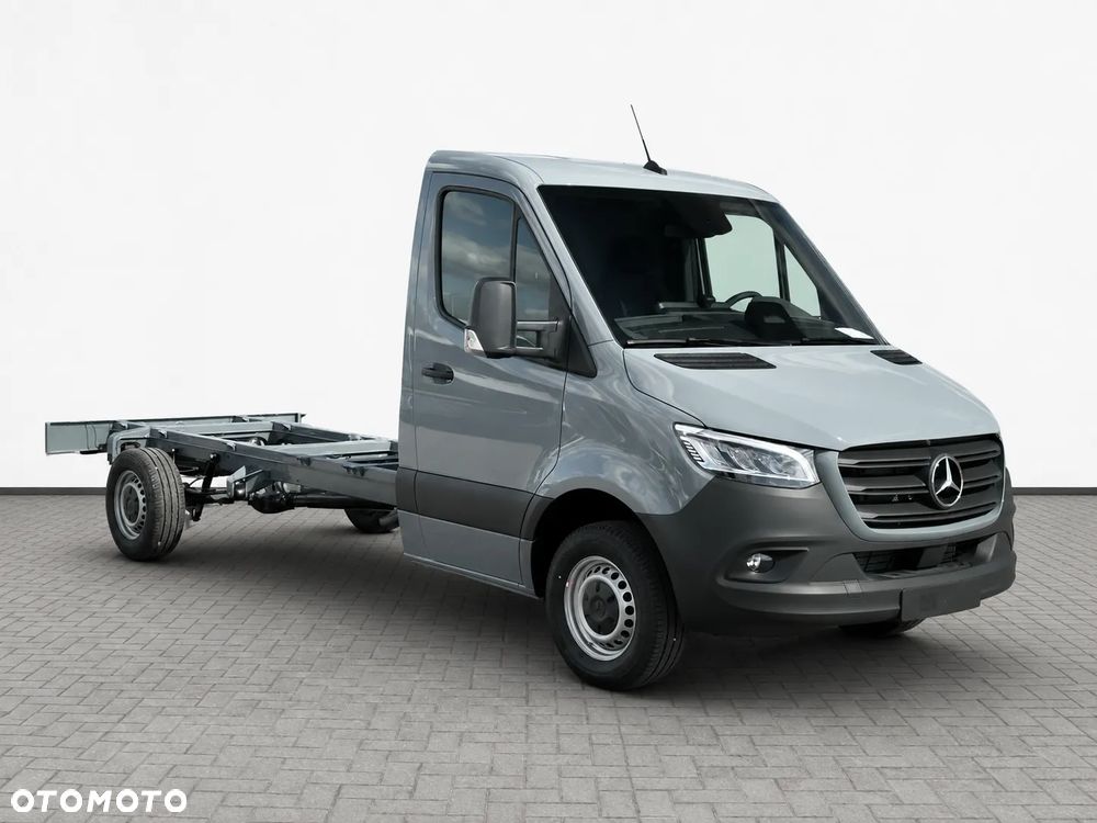Mercedes-Benz Sprinter - 3