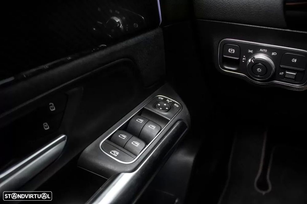 Mercedes-Benz GLA 250 e AMG Line - 20