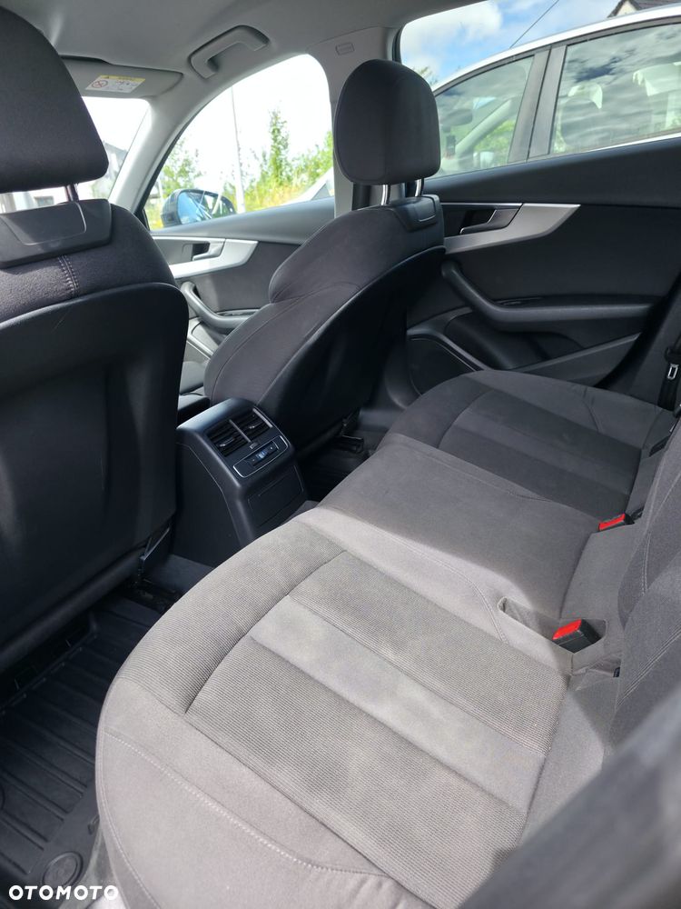Audi A4 Avant 2.0 TDI - 9