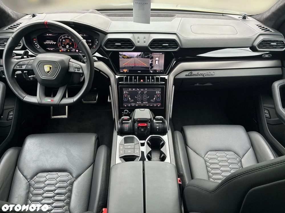 Lamborghini Urus - 9