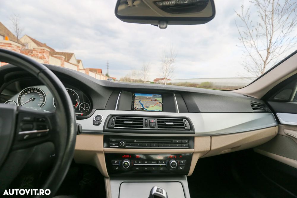 BMW Seria 5 525d Aut. - 15