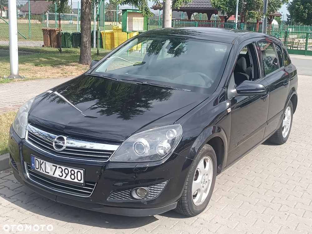 Opel Astra 1.6 Njoy - 3