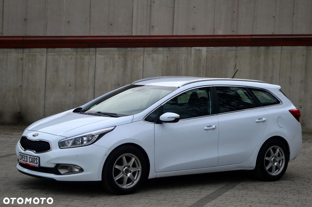 Kia Ceed - 1