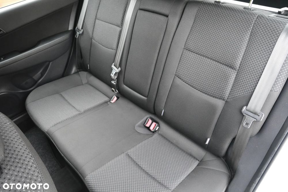 Hyundai i30 1.6 CRDi Comfort EU5 - 24