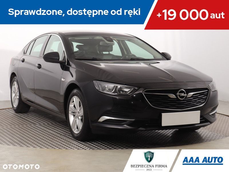 Opel Insignia - 1