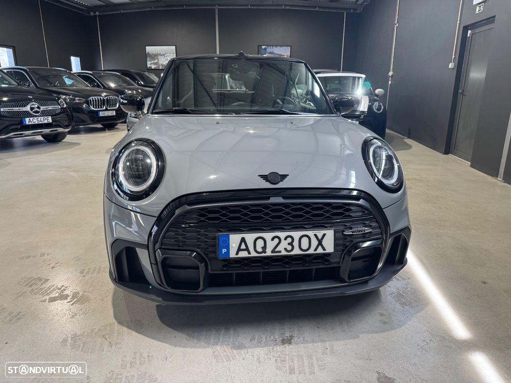 MINI Cabrio Cooper Premium Plus JCW Auto - 3