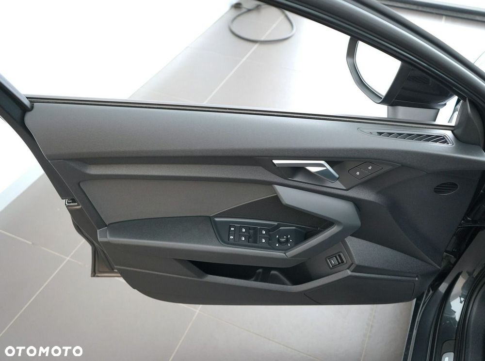 Audi A3 Sportback - 13