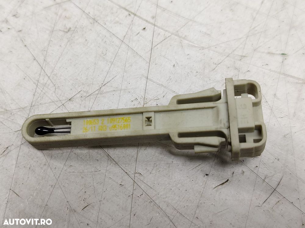 Senzor temperatura interioara U9516001 Opel Astra J [2009 - 2012] - 2