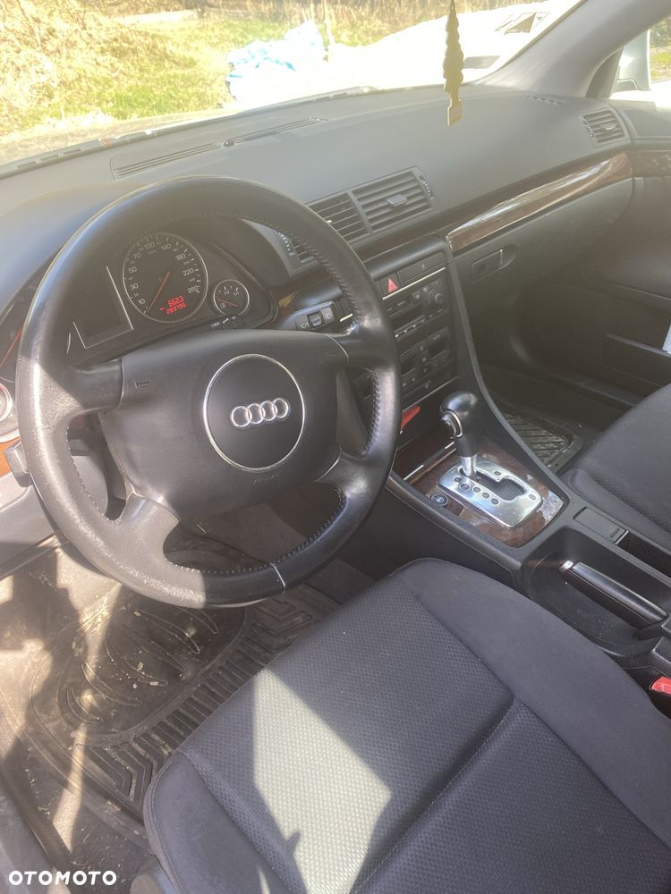 Audi A4 Limousine - 2