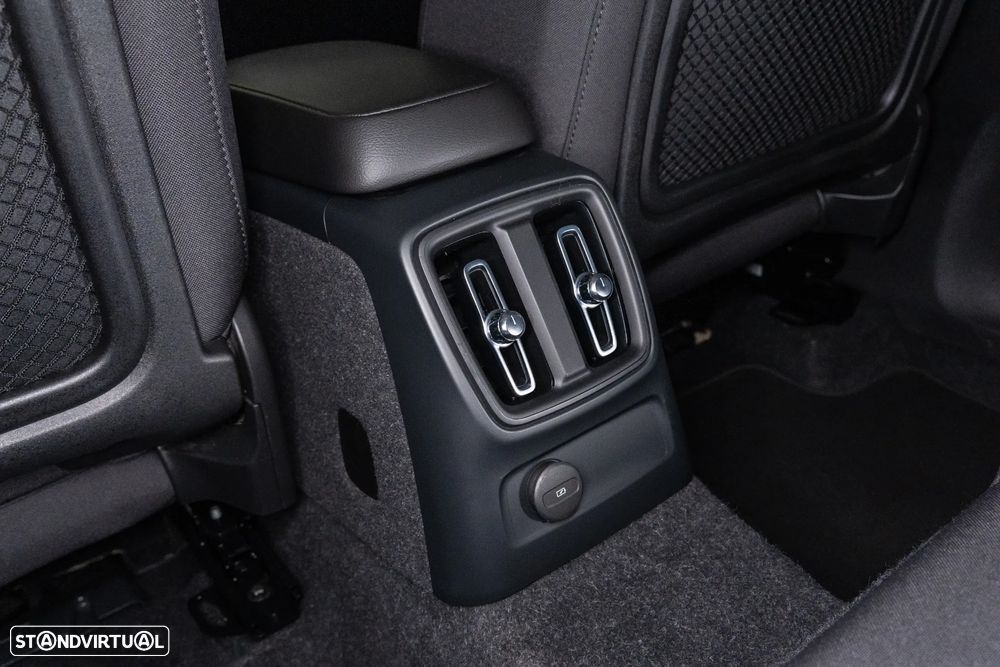 Volvo XC 40 1.5 T4 PHEV Inscription Expression - 24