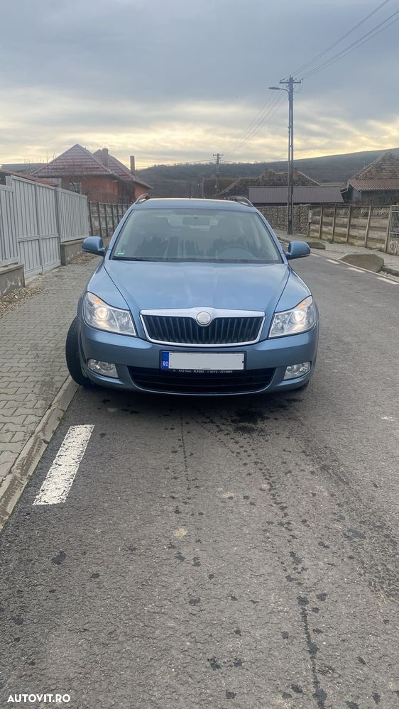 Skoda Octavia 1.6 MPI Ambiente - 2