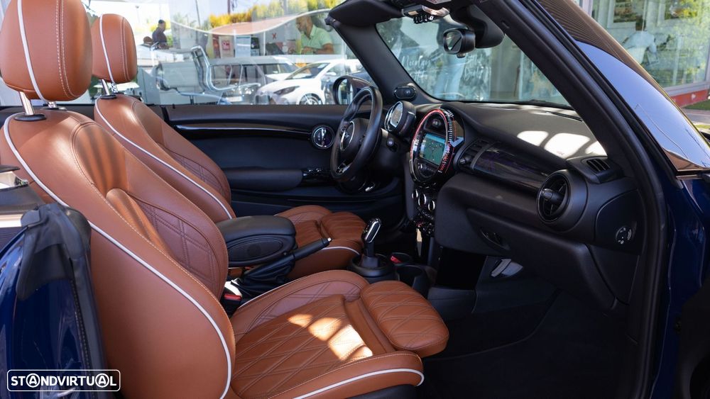 MINI Cabrio John Cooper Works Auto Desportiva - 11