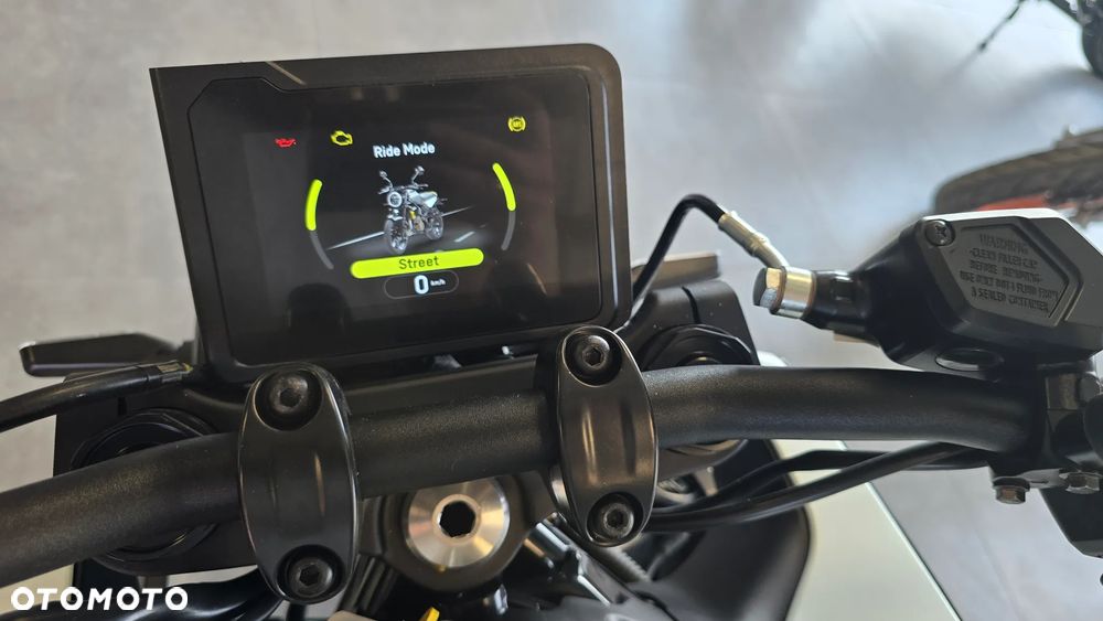 Husqvarna Vitpilen - 19