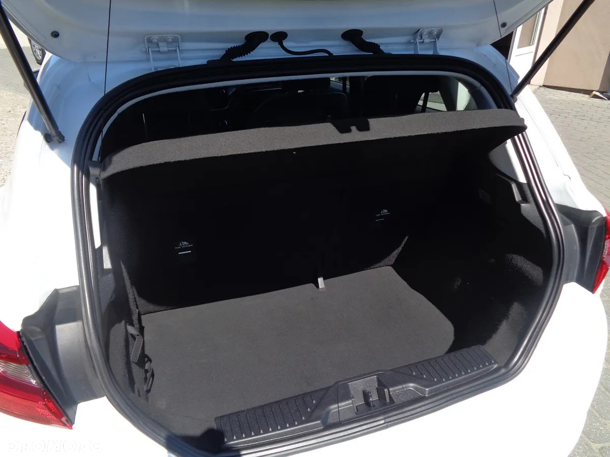 Ford Fiesta - 9