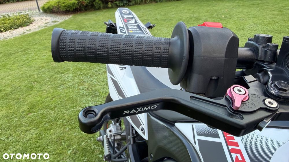 Yamaha WR - 10