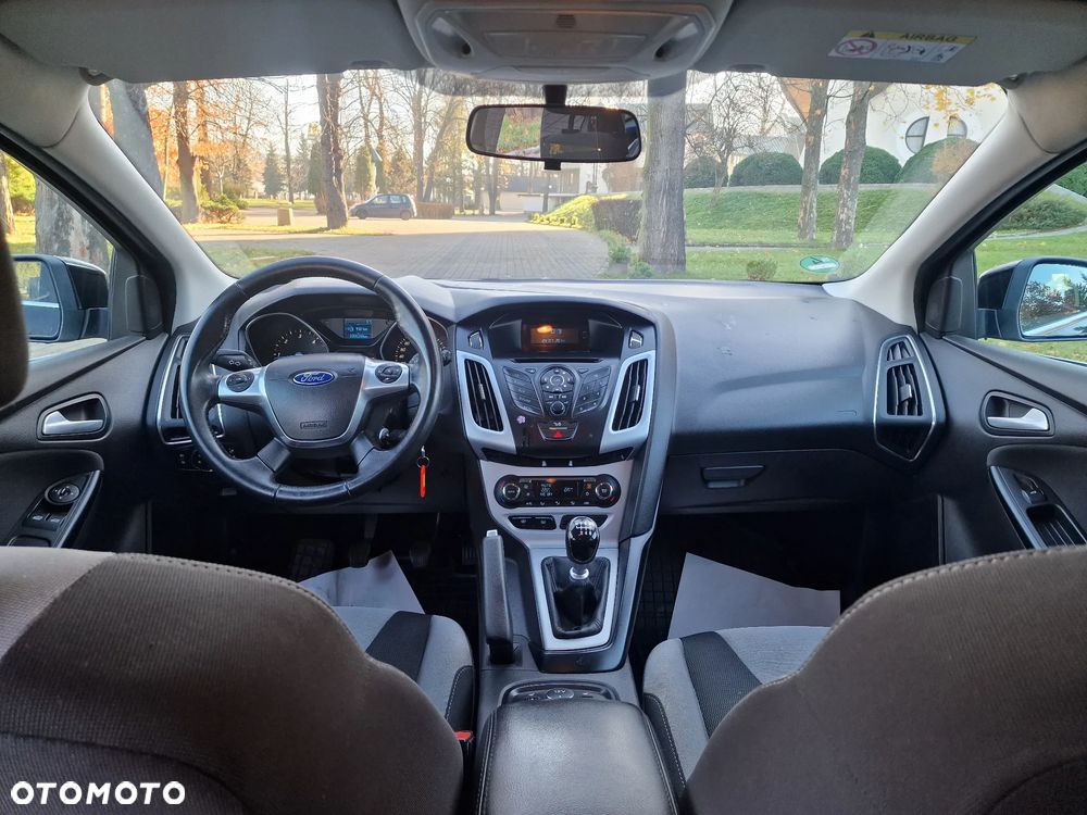 Ford Focus 1.6 TDCi DPF Start-Stopp-System Titanium - 19